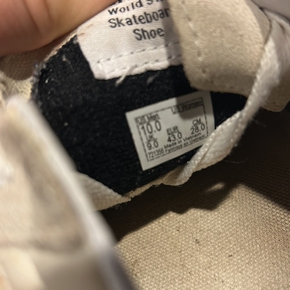 Vans - Picture 5 of 5